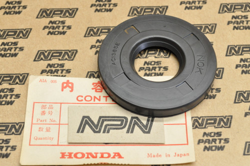 NOS Honda CB750F CB750 K0-K5 Oil Seal 25x62x7 91205-300-005