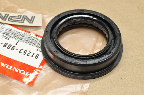 NOS Honda ATC110 ATC125 ATC200 TRX125 TRX200 Drum Cover Dust Seal 91253-968-005