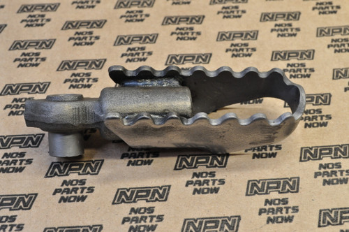 NOS Honda CT70 SL100 SL125 XL100 XL80 XR75 XR80 Foot Peg Rest Step 50616-110-790
