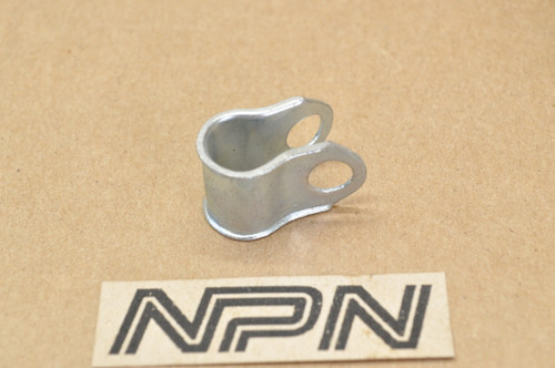 NOS Honda CA110 C110 Oil Pipe Guide Clip 15581-011-020