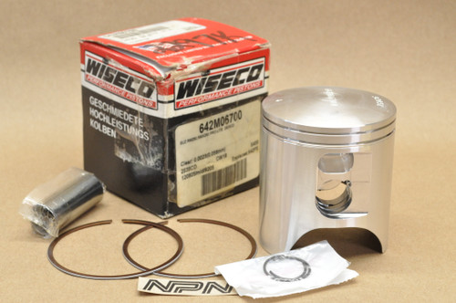 NOS Suzuki RM250 RMX250 Wiseco 67mm Piston, Rings, Pin & Clips Set 642M06700