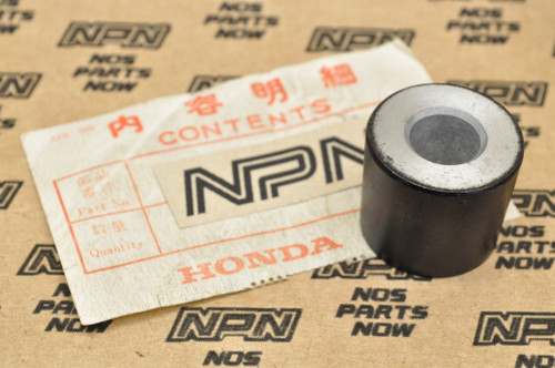 NOS Honda 1982-83 CB750 SC Nighthawk Rear Engine Motor Collar 50327-ME1-670