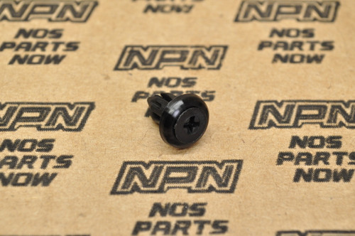 NOS Honda CH250 Elite NX250 PC800 Pacific Coast Screw Rivet 90658-KM1-003