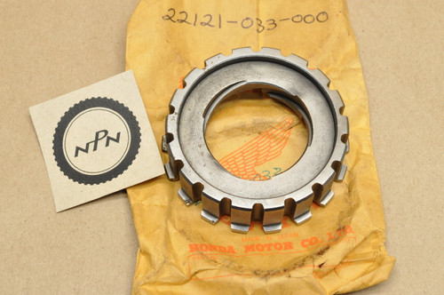 NOS Honda CM91 CT200 CT90 Clutch Center 22121-033-000