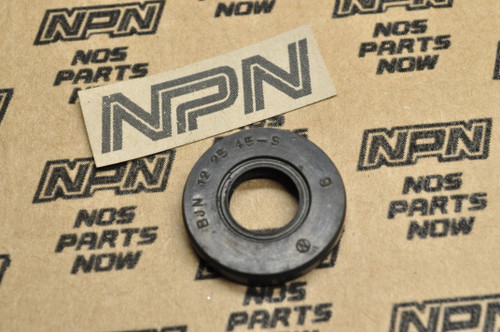 NOS Honda CA175 CB450 CB72 CB92 CL125 CL450 CL77 SL350 Oil Seal 91201-283-005