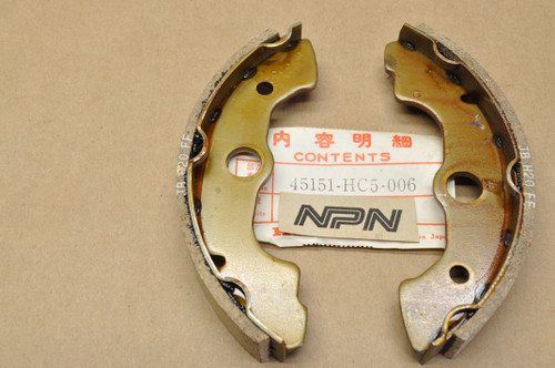 NOS Honda 1988, 1990-91 TRX300 Front Brake Shoe Pad Set for 1 Hub 45151-HC5-006