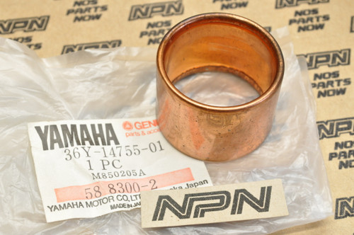 NOS Yamaha FJ1100 FJ1200 FZ750 FZX700 VMX12 V-Max Exhaust Gasket 36Y-14755-01