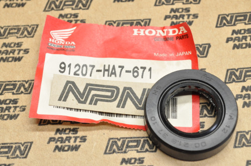NOS Honda 1986-87 TRX350 87-89 TRX350D Front Drive Shaft Oil Seal 91207-HA7-671