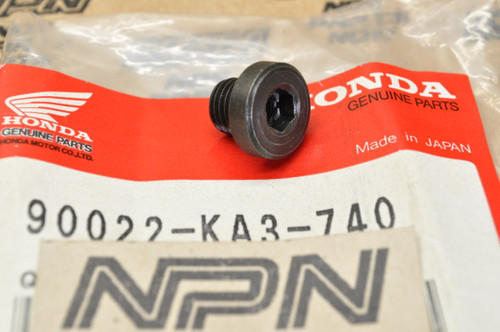 NOS Honda 1984-85 CR125 R 1985 CR250 R Exhaust Manifold Bolt 90022-KA3-740