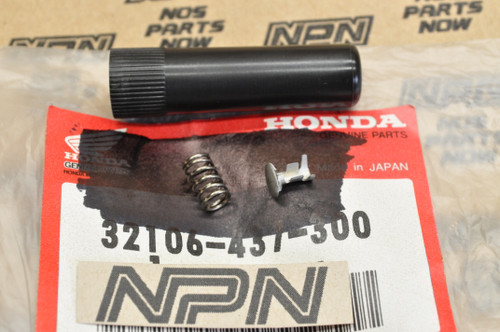 NOS Honda C70 CT70 SL70 XL100 XL250 XL500 XL70 Fuse Connector A 32106-437-300
