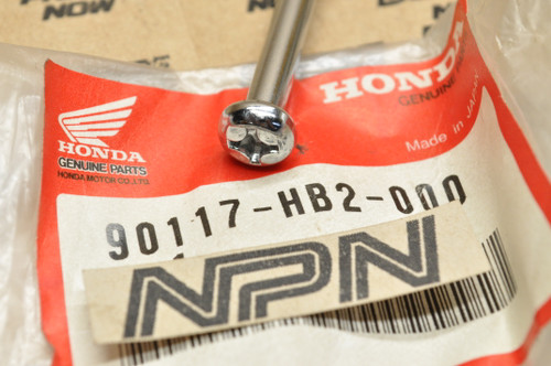 NOS Honda 1986-87 TRX70 Air Filter Cleaner Housing Case Pan Screw 90117-HB2-000