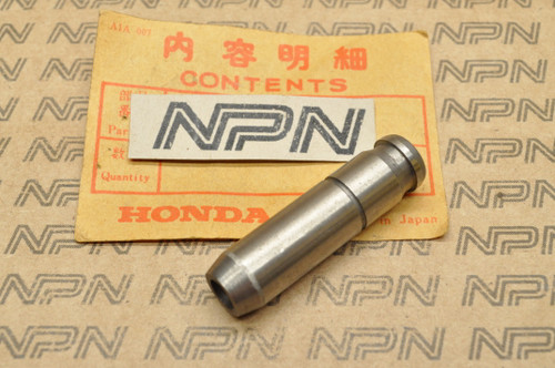 NOS Honda CB750 K0-77 CB750A Hondamatic CB750F Intake Valve Guide 12025-300-300