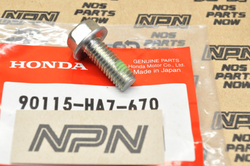 NOS Honda FL400 R NT650 TRX250 TRX300 TRX350 TRX400 Flange Bolt 90115-HA7-670