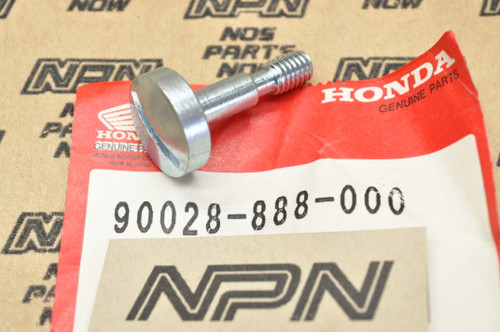 NOS Honda EM500 EM600 GV150 HR21 Air Filter Cleaner Cover Bolt 90028-888-000
