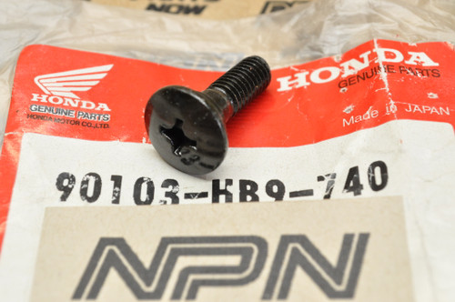 NOS Honda TRX250 TRX300 TRX400 Step Splash Guard Screw 90103-HB9-740