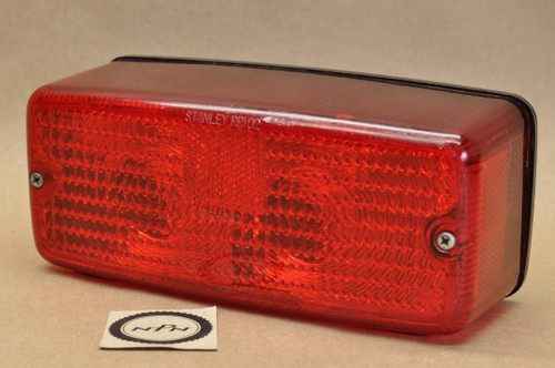 Vtg OEM Yamaha 1976-77 XS360 77 XS750 Rear Brake Tail Light & Lens 1L9-84710-60