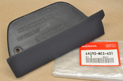 NEW OEM Honda ST1300 Left Lower Side Cowling Fairing Deflector B 64392-MCS-A31