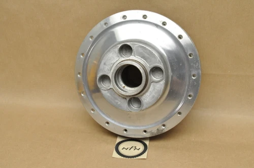 NOS Honda CB160 CL160 Rear Wheel Hub 42601-216-000