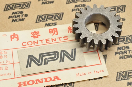 NOS Honda S90 Transmission Main Shaft Second 2nd Gear 19T 23431-028-030