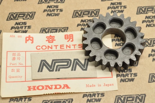 NOS Honda S90 Counter Shaft 3rd Third Gear 24T 23461-028-010