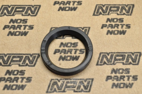 NOS Honda CA160 CA175 CB160 CB175 Starter Sprocket TK Oil Seal 91205-216-000