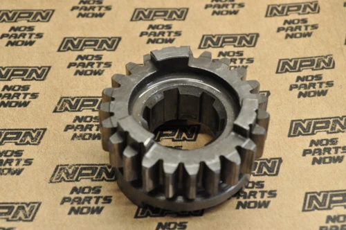 VTG OEM Yamaha DT250 DT360 DT400 MX250 MX360 Third 3rd Pinion Gear 438-17131-01