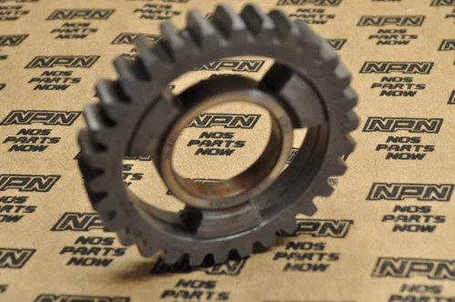 Vintage Used OEM Yamaha DT250 DT360 DT400 Fifth 5th Pinion Gear 30T 438-17151-00
