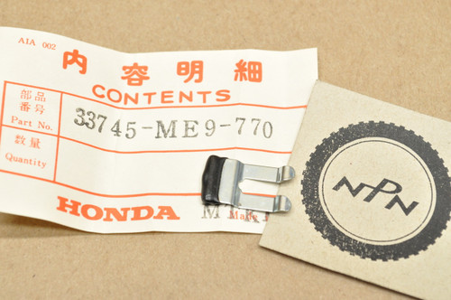 NOS Honda VF500 C V30 Magna VT1100 C VT700 C Shadow Reflex Reflector Setting Spring 33745-ME9-770
