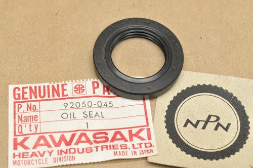 NOS Kawasaki H1 H2 Mach KH500 Z1 Front Hub Oil Seal 92050-046