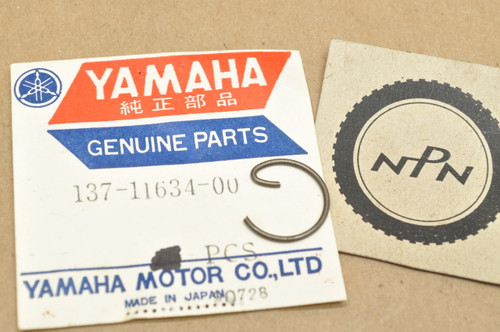 NOS Yamaha 1964 1966 TD1 1965-66 YDS3 YM1 Piston Pin Circlip 137-11634-00