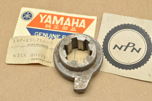 NOS Yamaha 1964-66 YA6 Kick Start Starter Ratchet Wheel 137-15671-00