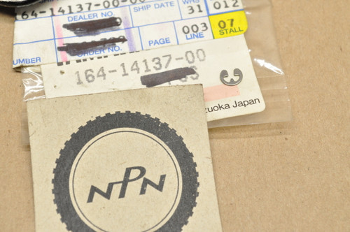 NOS Yamaha DT1 DT250 IT400 MX250 RD350 RT2 YZ250 YZ80 Carb Clip 164-14137-00 NOS Yamaha DT1 DT250 IT400 MX250 RD350 RT2 YZ250 YZ80 Carb Clip 164-14137-00