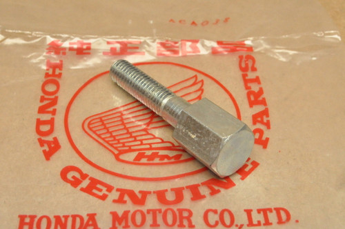 NOS Honda CA72 CA77 Left Exhaust Muffler Mount Setting Bolt 90158-259-000