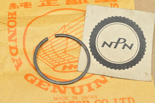 NOS Honda CB350 CB450 CB72 CB77 CL350 SL350 Fork Valve Stopper Ring 51446-268-000