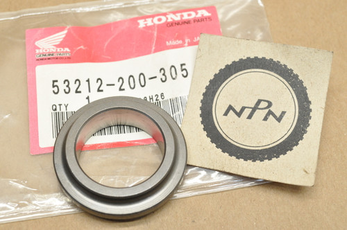 NOS Honda ATC250 CA95 CB92 CR250 MR250 MT250 SL175 Steering Stem Race 53212-200-305 NOS Honda ATC250 CA95 CB92 CR250 MR250 MT250 SL175 Steering Stem Race 53212-200-305