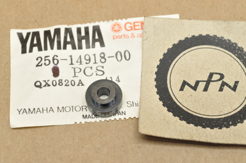 NOS Yamaha TX650 TX750 XS1 XS2 XS650 Carburetor Lever Ring 256-14918-00