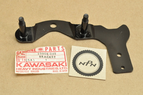 NOS Kawasaki 1975-77 KZ400 Special Speedometer Mount Bracket 25008-048