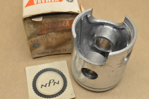 NOS Yamaha 1974-75 DT125 .25 Oversize Piston (56.25 mm) 444-11635-00