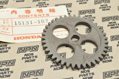 NOS Honda CB100 CL100 SL100 Oil Pump Drive Gear 15131-107-010