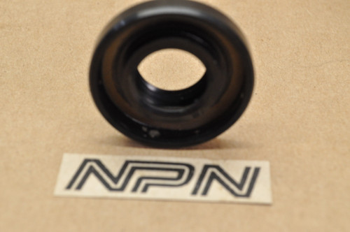NOS Honda S90 Sport 90 Front Wheel Axle Dust Oil Seal 17x37x7 90755-028-000