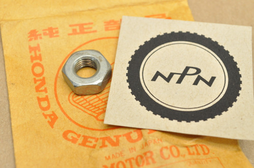 NOS Honda C100 C102 C105 T CM91 CT200 CT90 QA50 Crankcase Cover Nut 8mm 90281-001-000