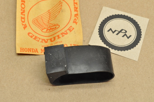 NOS Honda CB750 CBX CT90 CX500 CX650 GL1100 VF1100 XL350 Rubber 38306-292-000