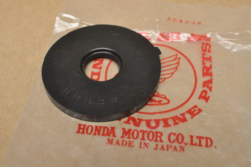 NOS Honda CL72 CL77 Crank Shaft Oil Seal 20x65x6.5 91201-273-000