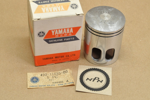 NOS Yamaha 1974-76 YZ80 .25 Oversize Piston 492-11635-00