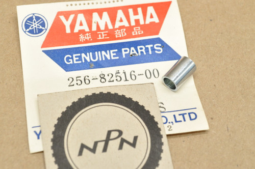 NOS Yamaha DS7 R5 TX650 TY80 XS1 XS2 Collar 256-82516-00