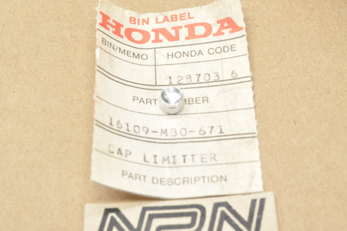 NOS Honda 1986-87 GL1200 Gold Wing Carburetor Set Screw Cap 16109-MB0-671