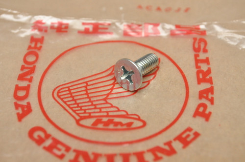 NOS Honda CA72 CA77 CA95 CB72 CB77 CBX CL72 CL77 6 x 16 mm Screw 93600-06016 NOS Honda CA72 CA77 CA95 CB72 CB77 CBX CL72 CL77 6 x 16 mm Screw 93600-06016