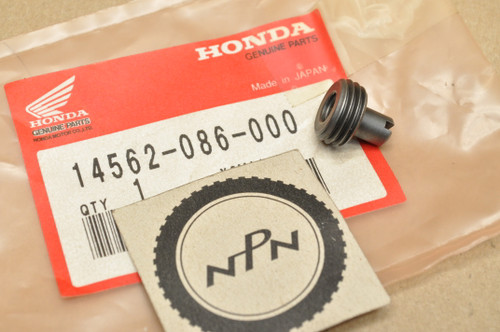NOS Honda ATC90 CL70 CT70 CT90 SL70 ST90 XL70 Z50 Tensioner Bolt 14562-086-000