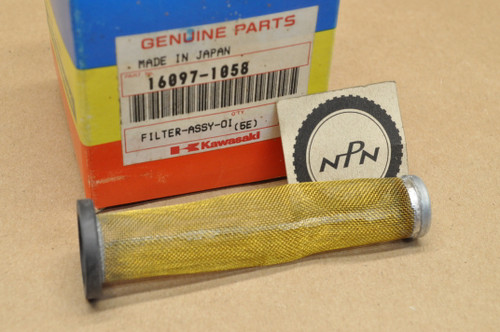 NOS Kawasaki VN1500 Vulcan Oil Filter Element 16097-1058