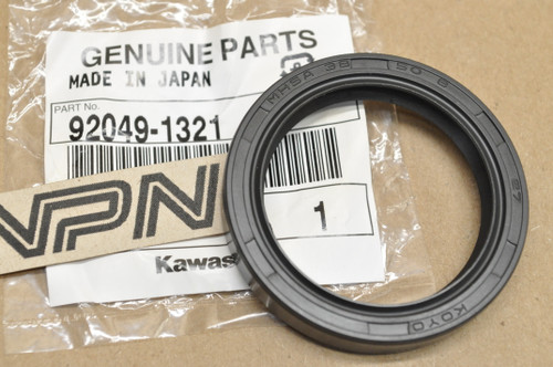 【新品】Camoflauge Monk – Pushing Buttons NOS Kawasaki KLF300 KLF400 Bayou KVF400 Prairie Knuckle Oil Seal
